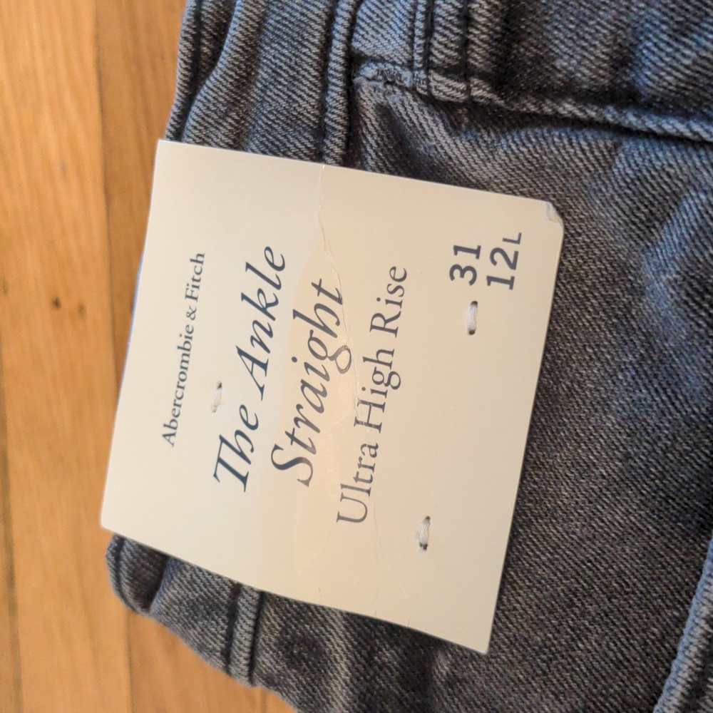 Abercrombie & Fitch women's jeans Ankle Straight 31 12L